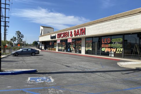131 N Azusa Front