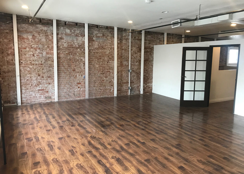 frontroom1