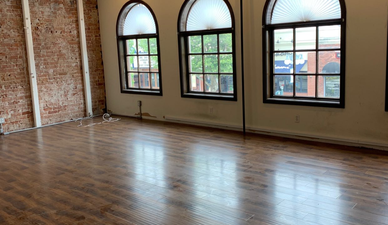 frontroom2