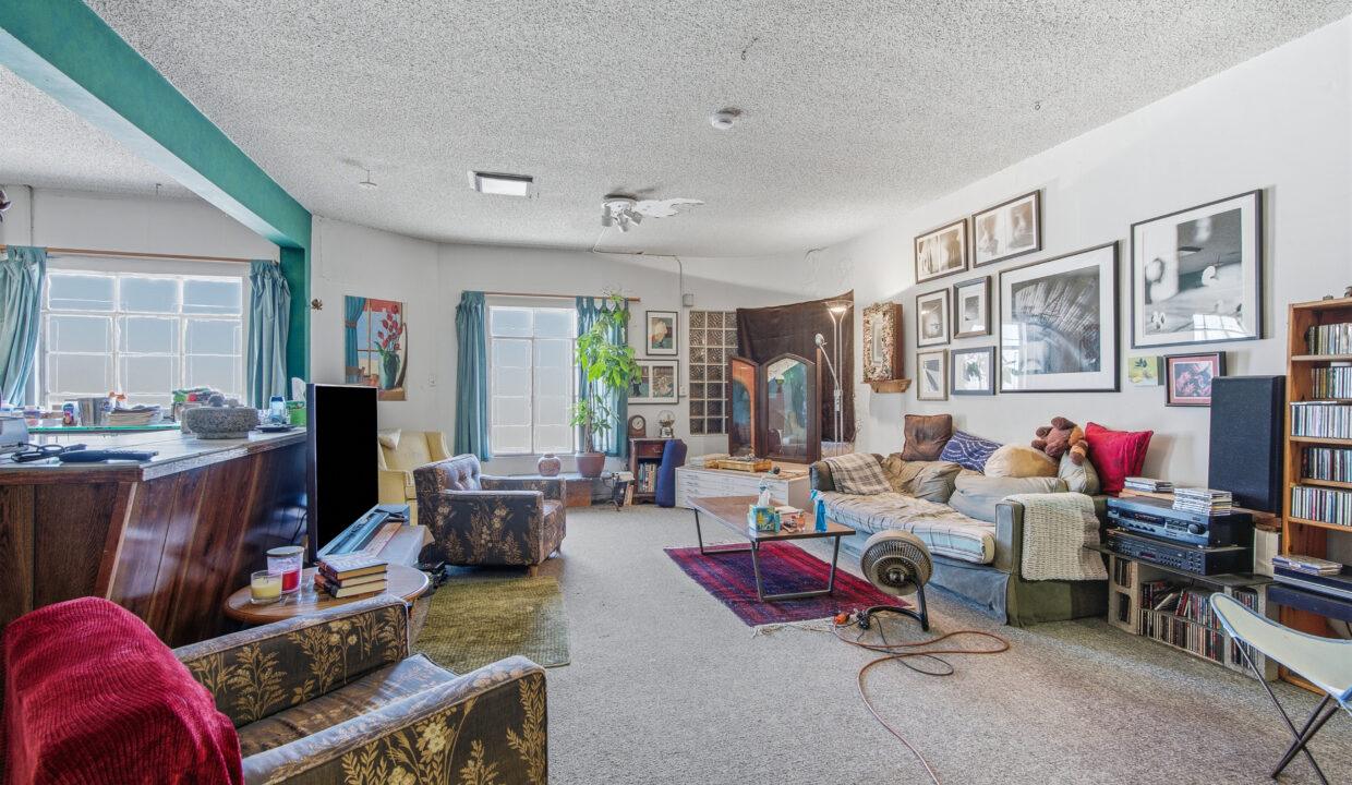 Living area2